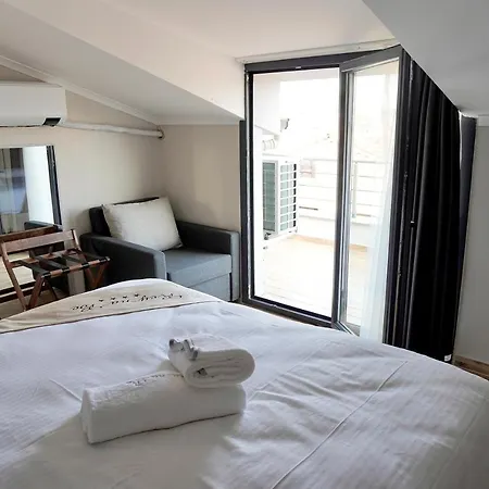 Reynabe Boutique Hotel-2